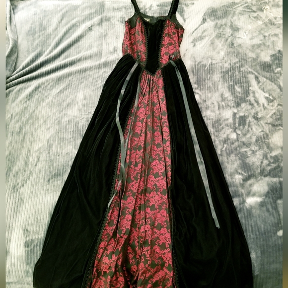 Vintage Jeannie Nitro Gothic Dress - Picture 4 of 7